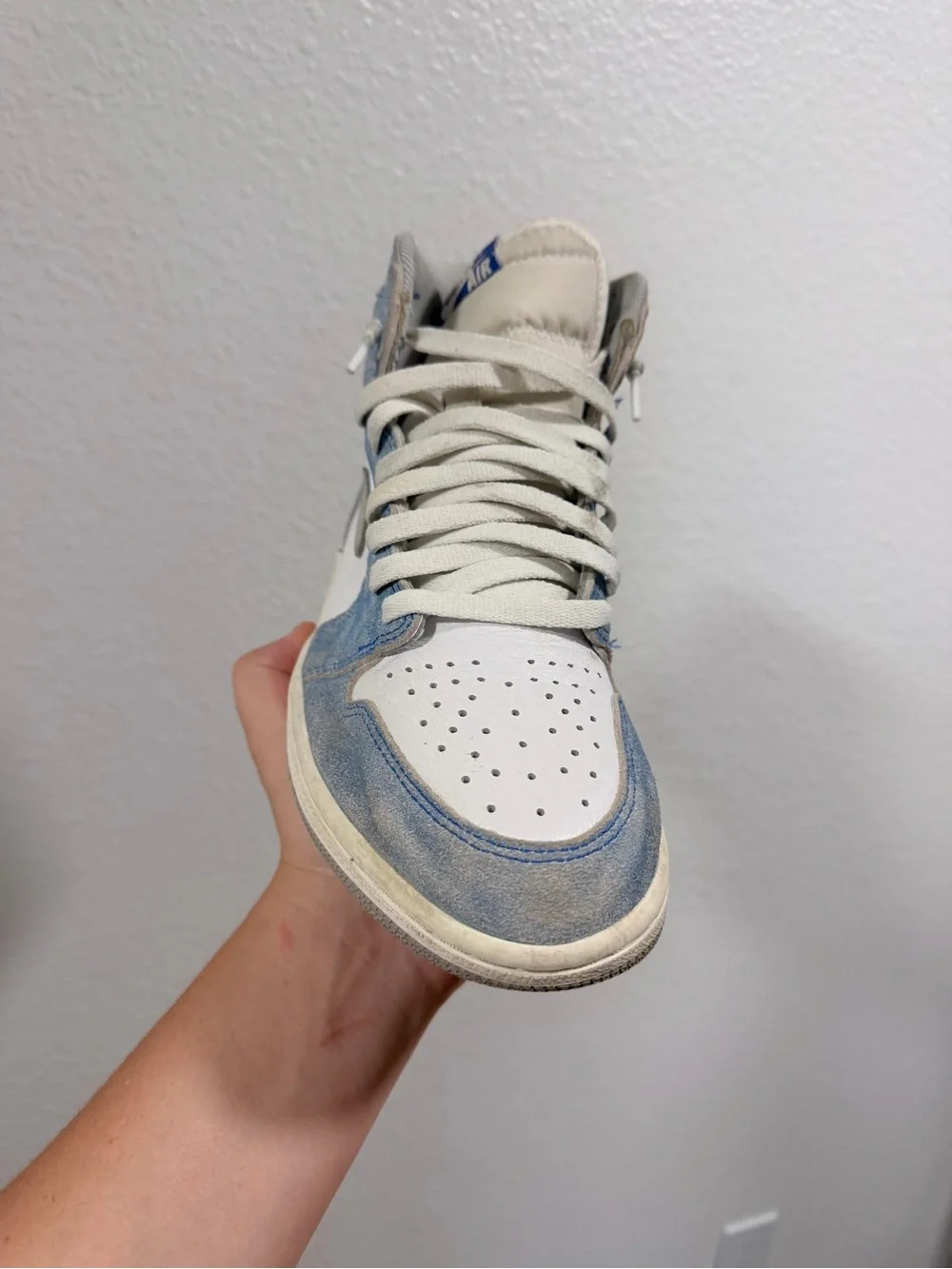 Jordan retro 1 high hyper royal